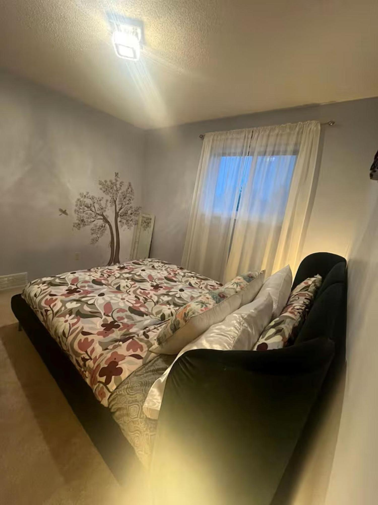 Away From Home!! Bed & Breakfast
