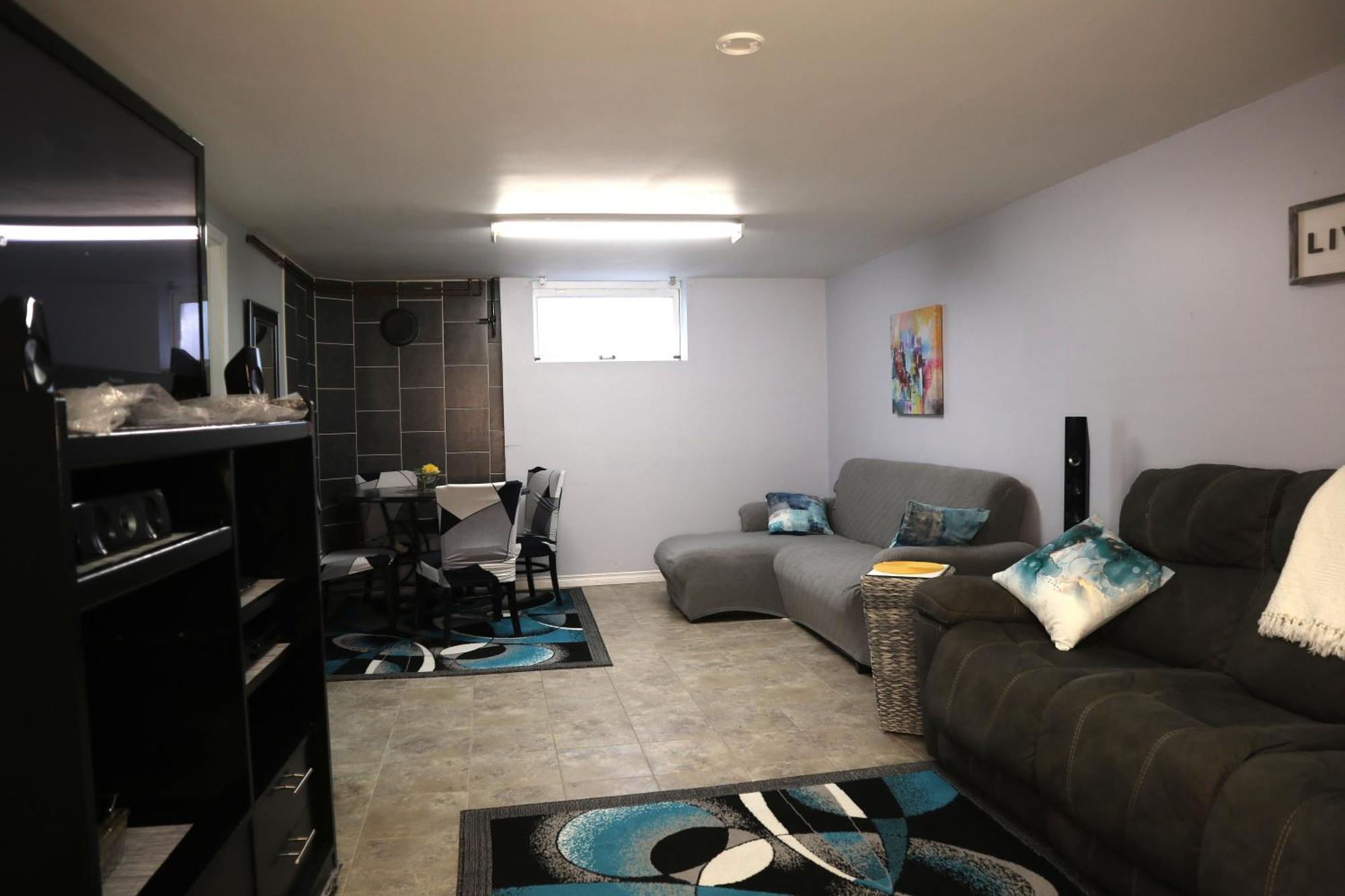 Calgary's Cinema Retreat Apartment Calgary