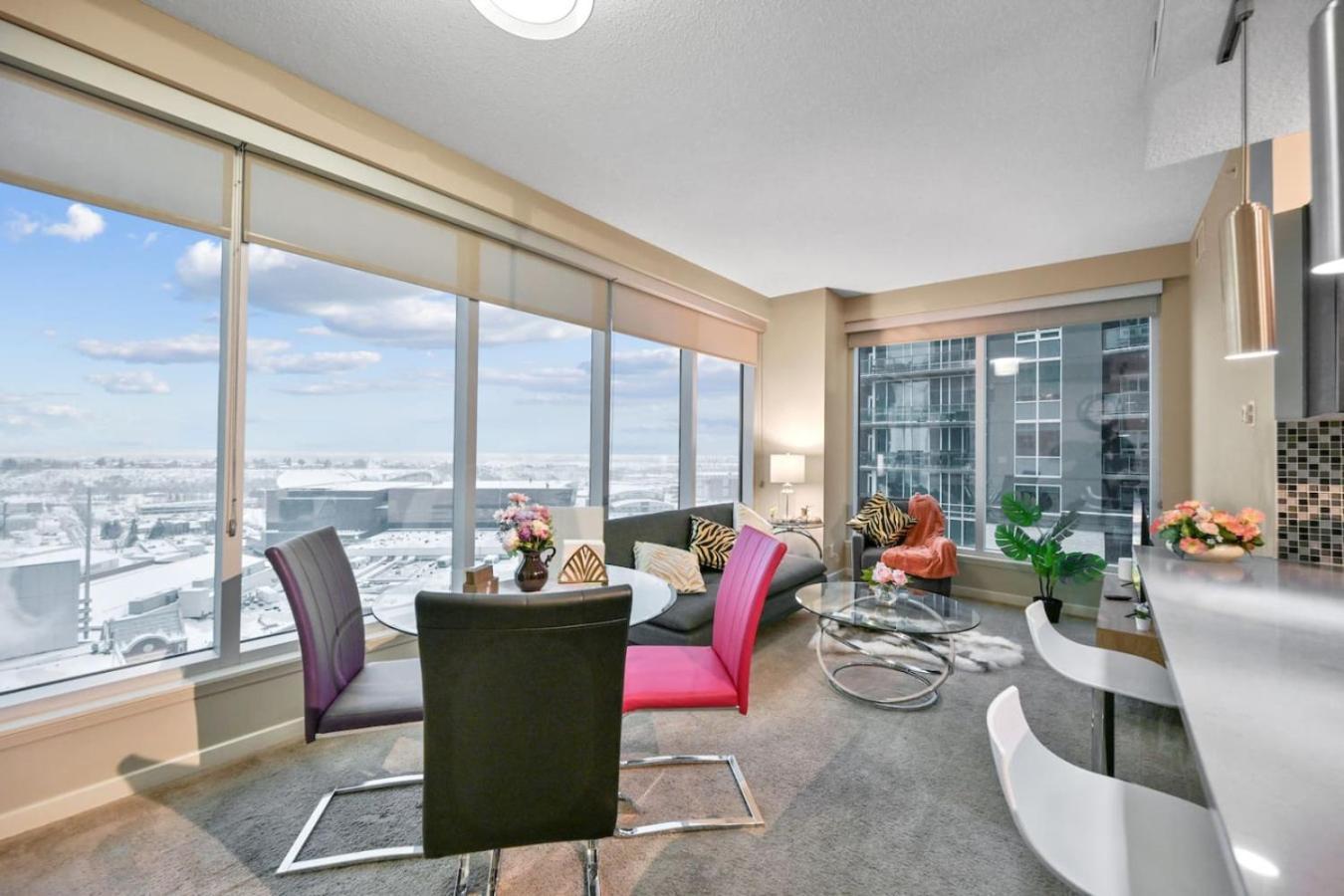 Apartment The Urban Peak On The 19th Floor Of The Alura