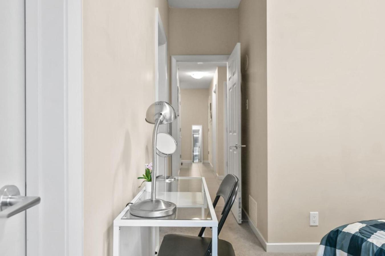 Apartment The Urban Peak On The 19th Floor Of The Alura Calgary