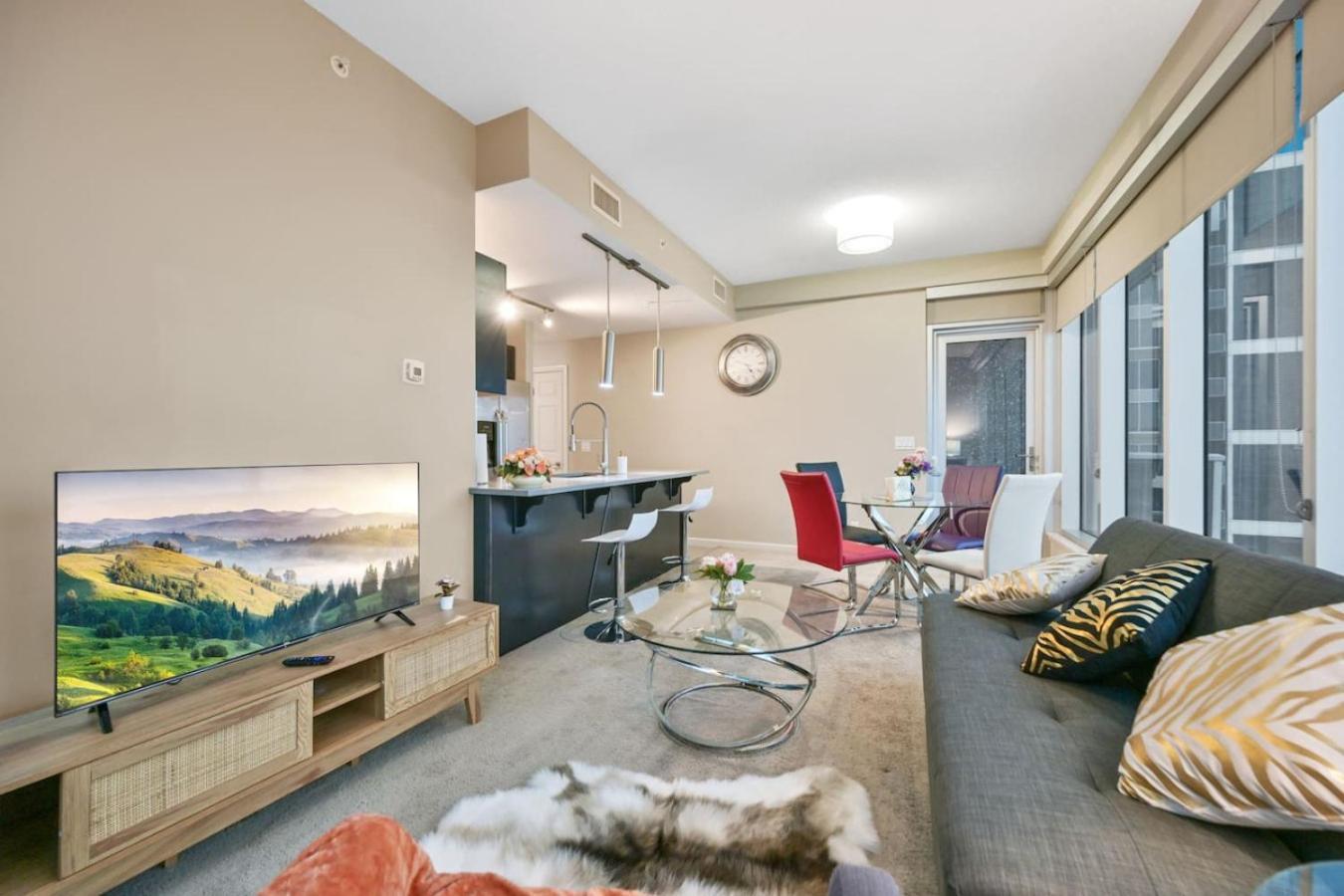The Urban Peak On The 19th Floor Of The Alura Apartment *