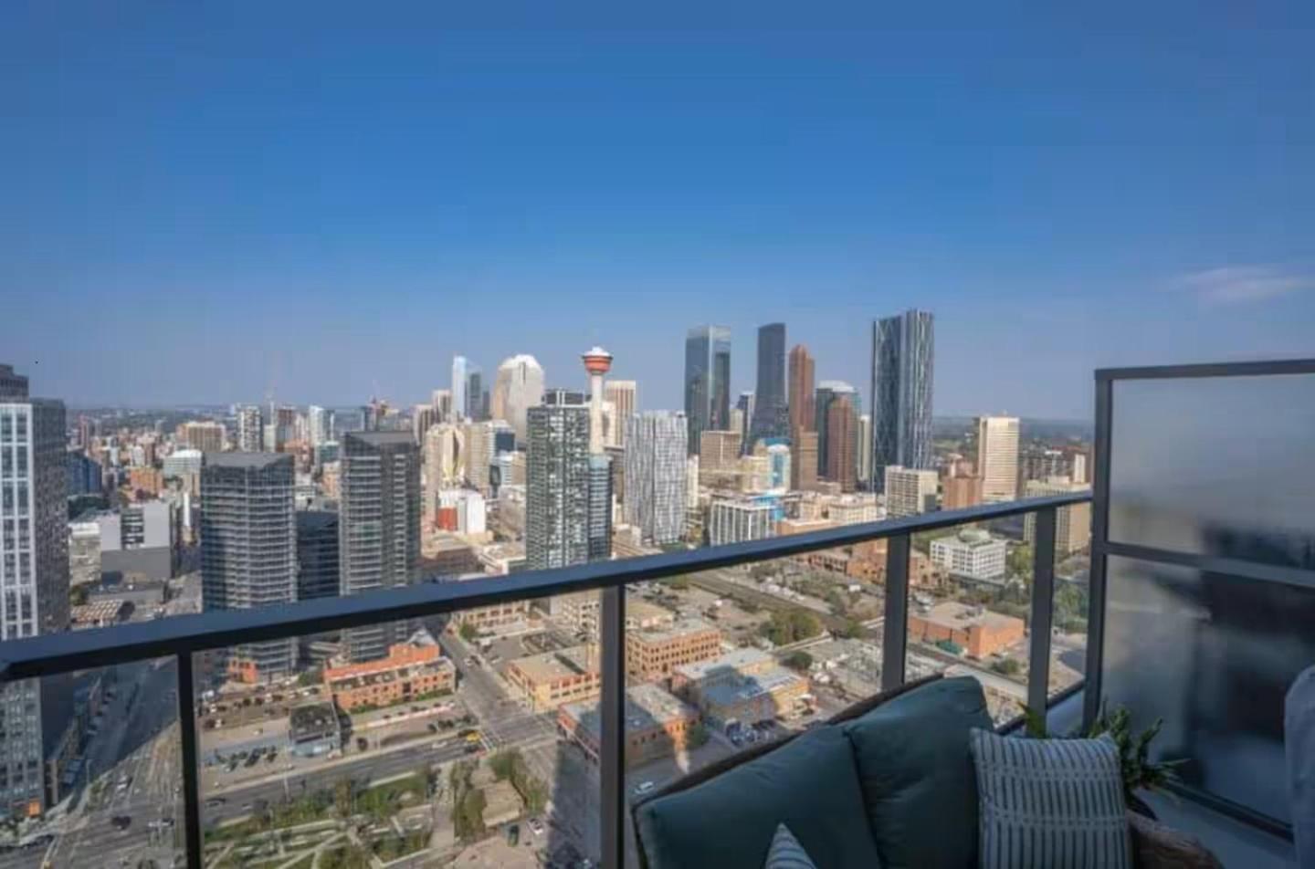 Aparthotel Breath Taking View-4guest Dt Skyline 35th Floor Calgary