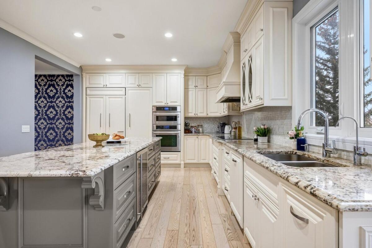 The Royal Ravine Luxury Retreat Holiday home Calgary
