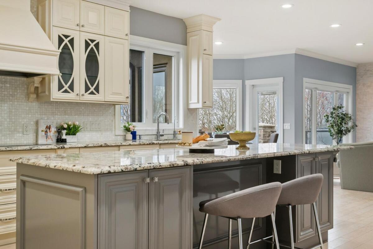 The Royal Ravine Luxury Retreat Holiday home Calgary