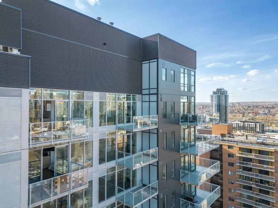 Just Steps From Stampede Park, Luxury Living Apartment Calgary