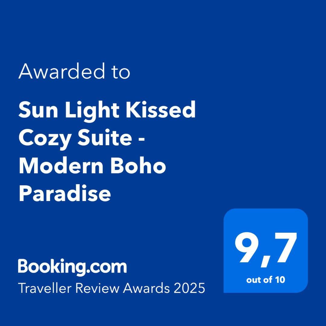 Apartment Award Winning Boho Paradise Sunlit Modern Suite Calgary