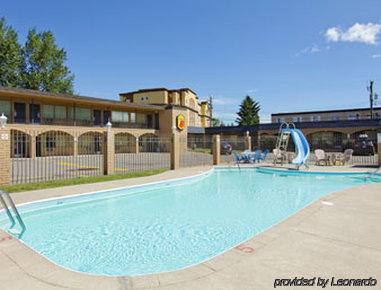 Hotel Super 8 Village