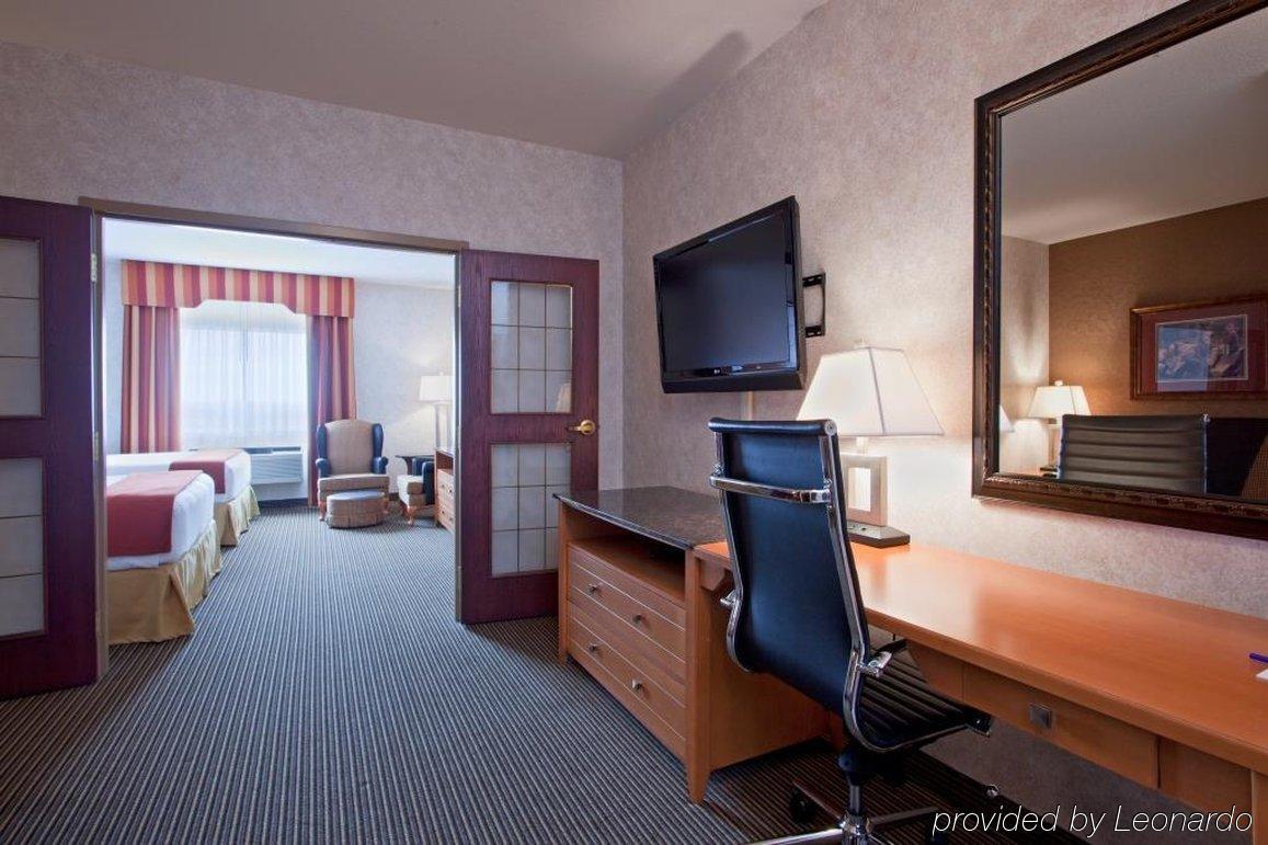 Express South By Ihg 3* Calgary
