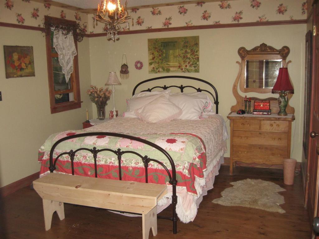Tending Gardens Bed & Breakfast Calgary