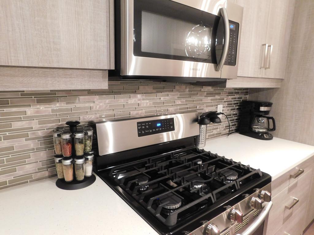 Three-bedroom House With Balcony #33 Sunalta Downtown Apartment