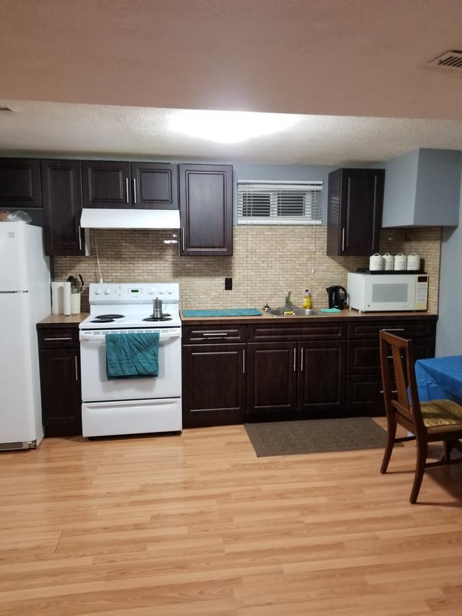 Jdl 6223 Bed & Breakfast Calgary