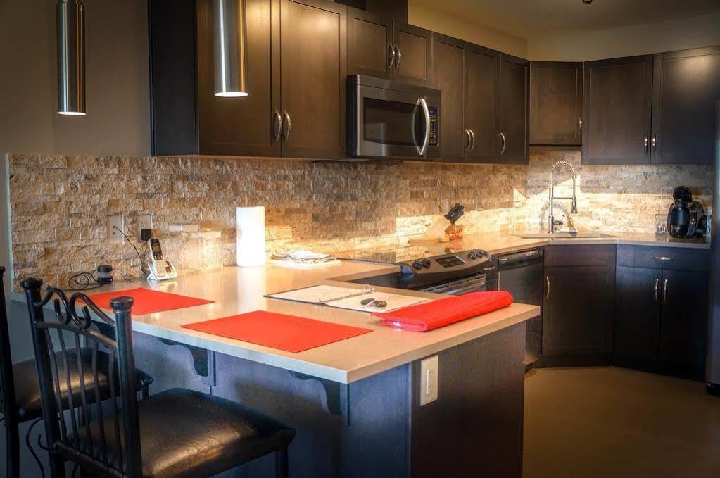 Executive By Roseman - Alura Calgary