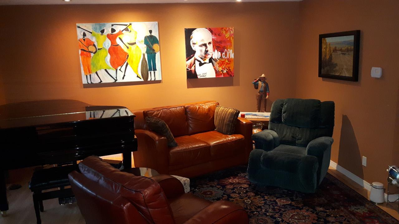 3 Cedars Bed & Breakfast Calgary