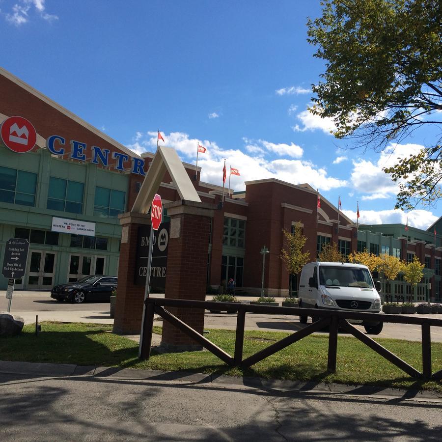 Ruyi Family House Stampede * Calgary