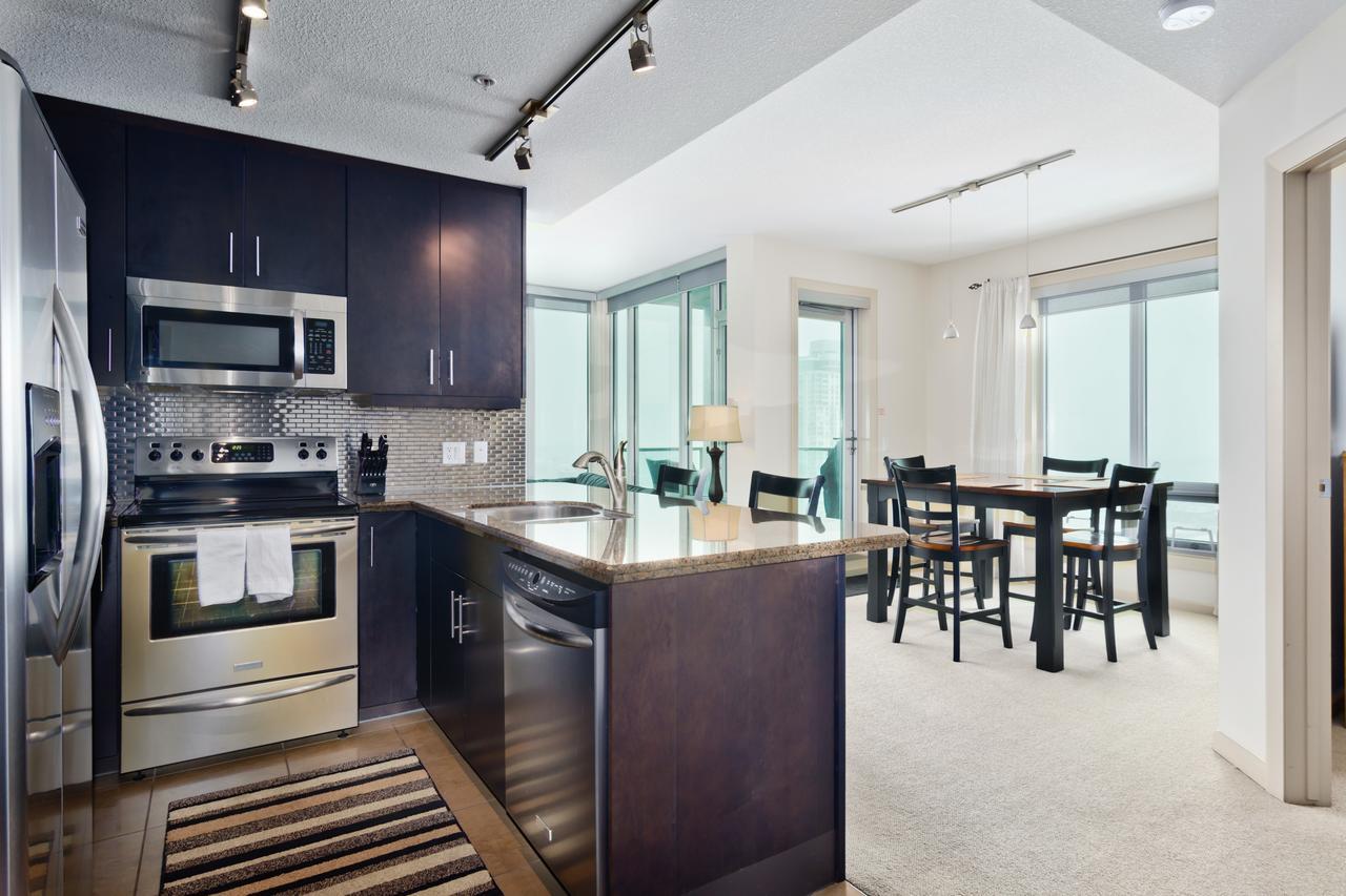 Apartment Digs Vetro *