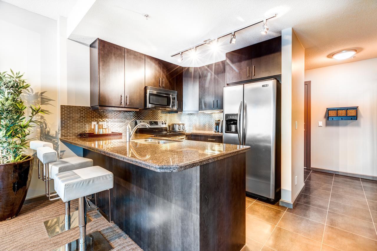 Apartment Digs Vetro *
