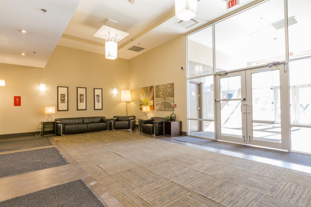 Apartment Digs Vetro *