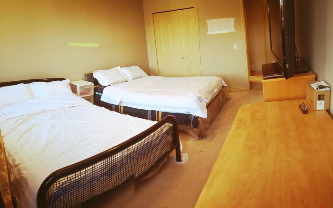Bed & Breakfast “如家”家庭旅馆 （home ) No.01 Calgary