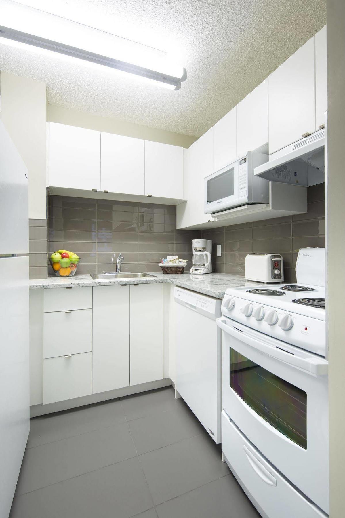 Execsuite Inc. 4* Calgary