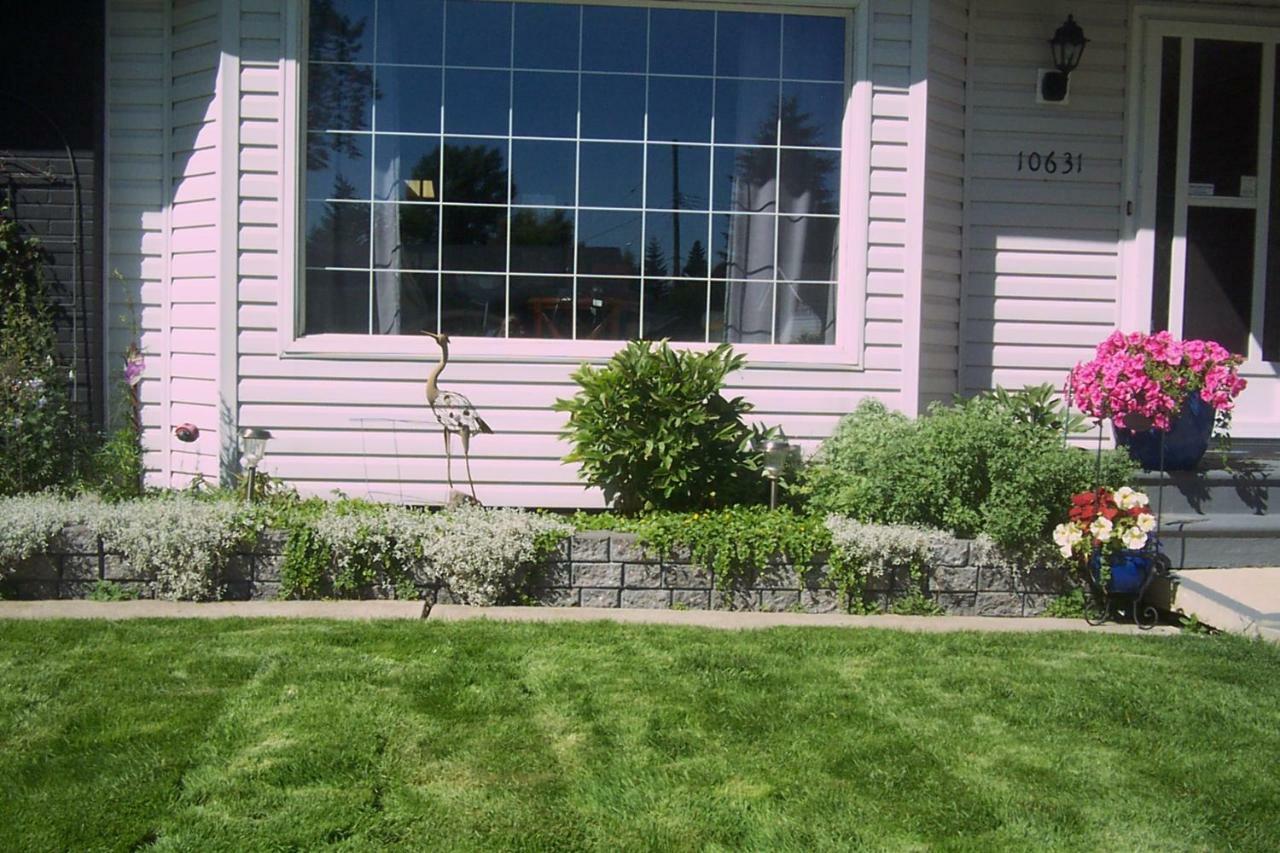 Bed & Breakfast In A Place To Remember Cute And Cozy
