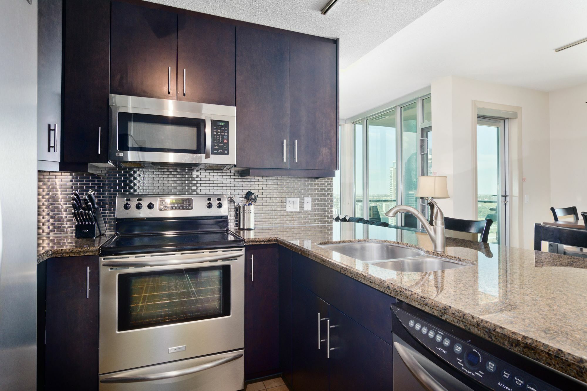 Apartment Digs Vetro