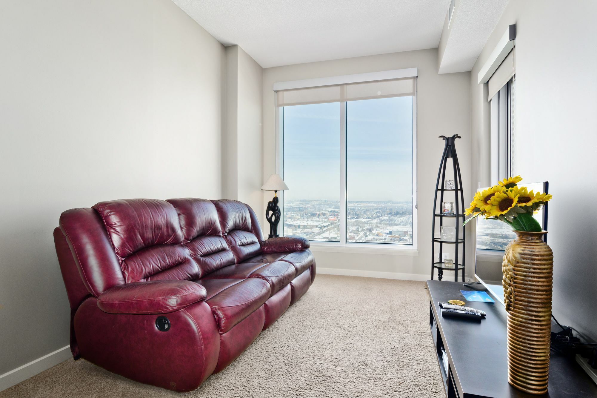 Apartment Digs Alura *