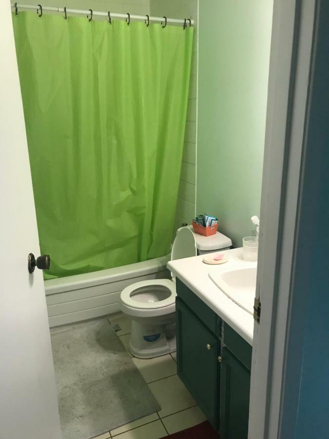 Ranny's Private Homestay Calgary