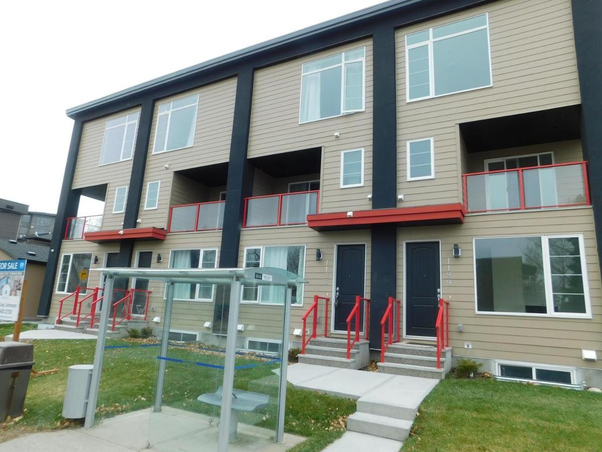 Three-bedroom House With Balcony #33 Sunalta Downtown Calgary