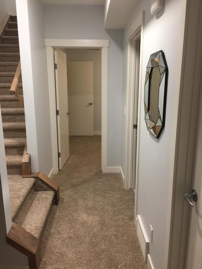 Three-bedroom House With Balcony #33 Sunalta Downtown Apartment