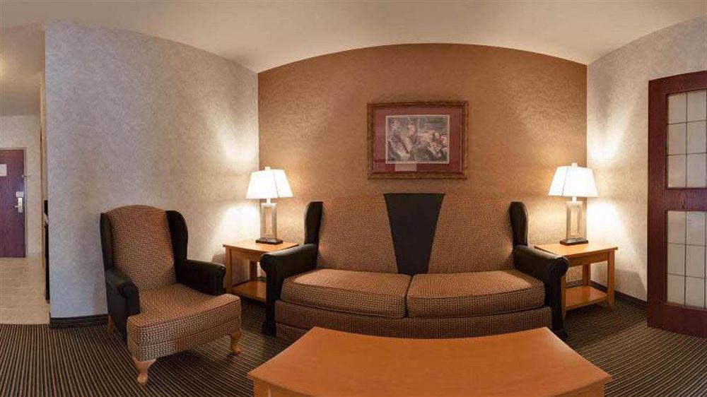 Express South By Ihg Hotel Calgary