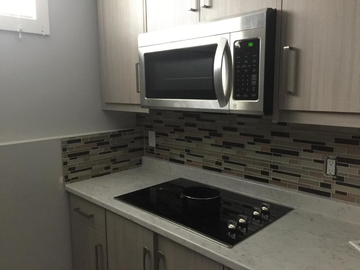 Apartment Three-bedroom House With Balcony #33 Sunalta Downtown *