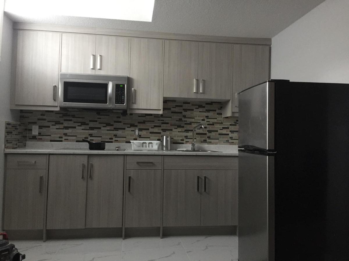 Three-bedroom House With Balcony #33 Sunalta Downtown *