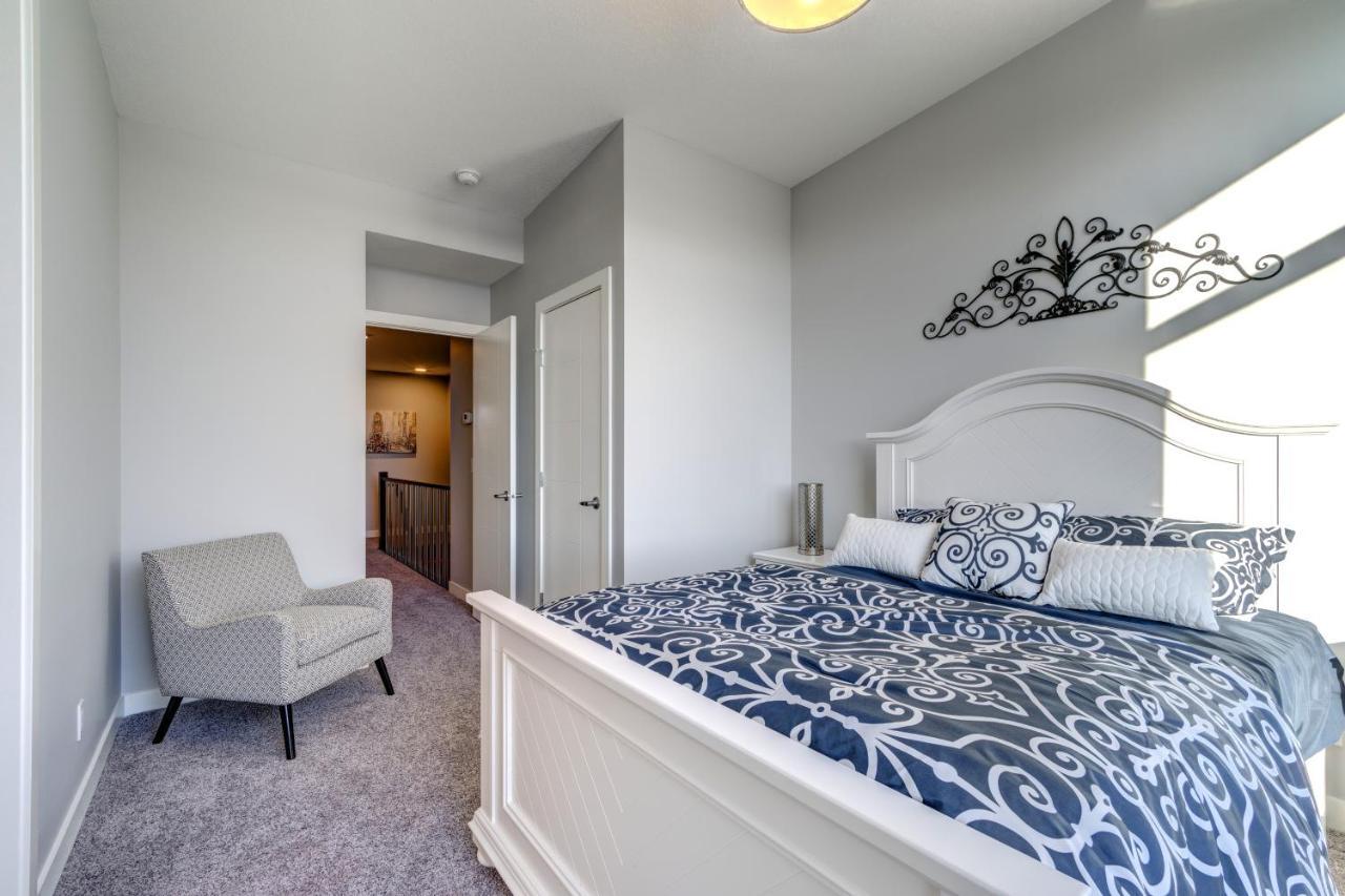 Three-bedroom House With Balcony #33 Sunalta Downtown *