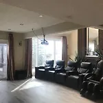Cozy And Quiet Room With Private Bathroom