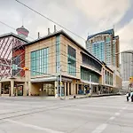 Skylineyyc With Free Parking, Gym And Sauna