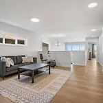 Bright & Spacious 3 Beds Luxury Home In Se Calgary