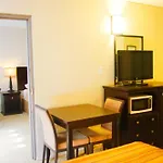 Airport Traveller\'S Inn
