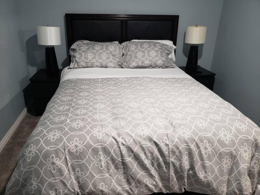 Apartment Cozy Two Bedroom Guest In Nw *