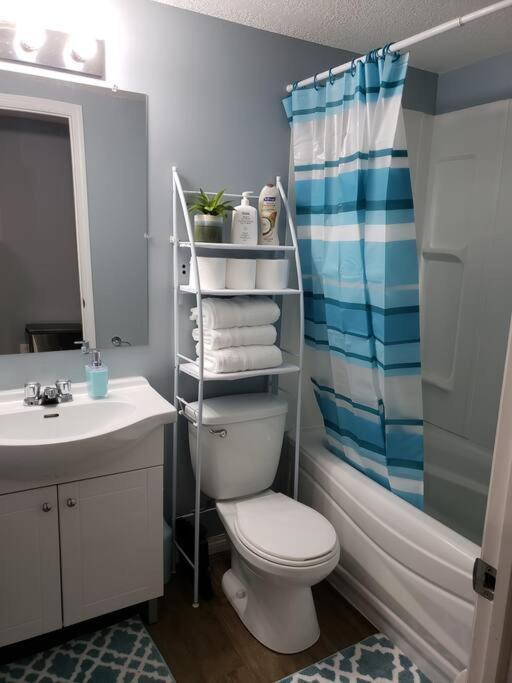 Apartment Cozy Two Bedroom Guest In Nw