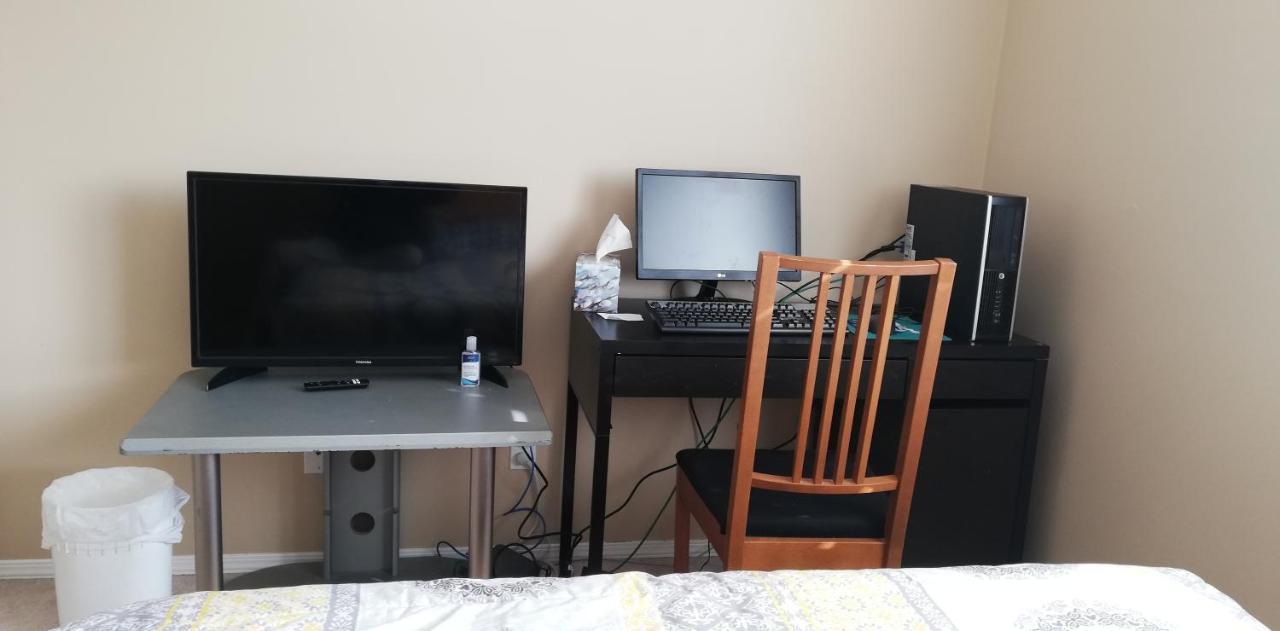 San Yin Homestay Private Bedroom With Private Washroom Homestay Calgary