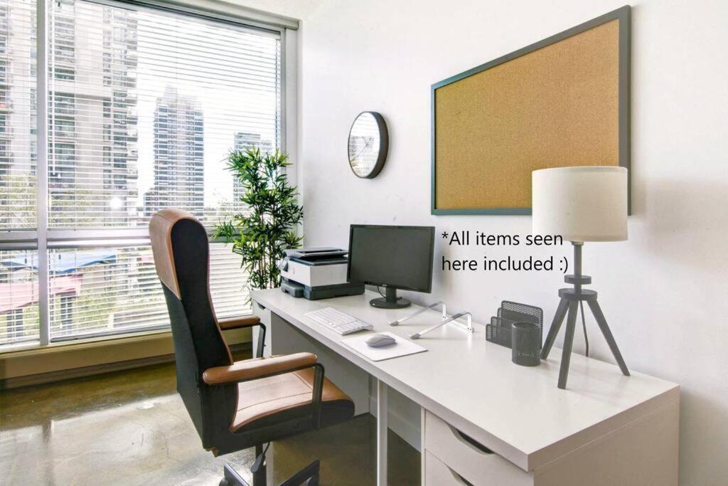 Stylish 1br, Stampede & Free Parking By Doorbed Apartment Calgary