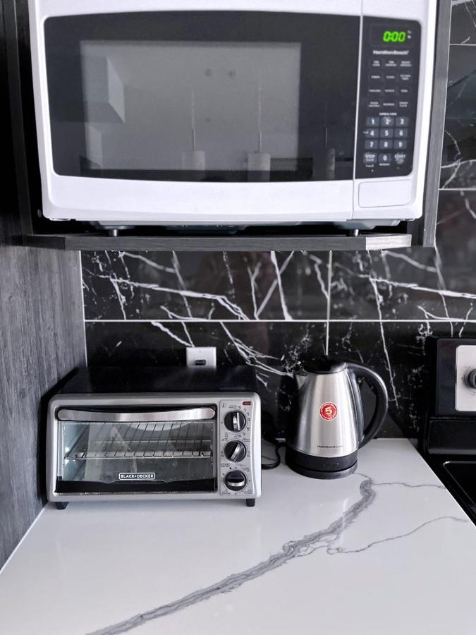 Banff Garden Suite&2mins Bus Station Close Lrt& Free Parking