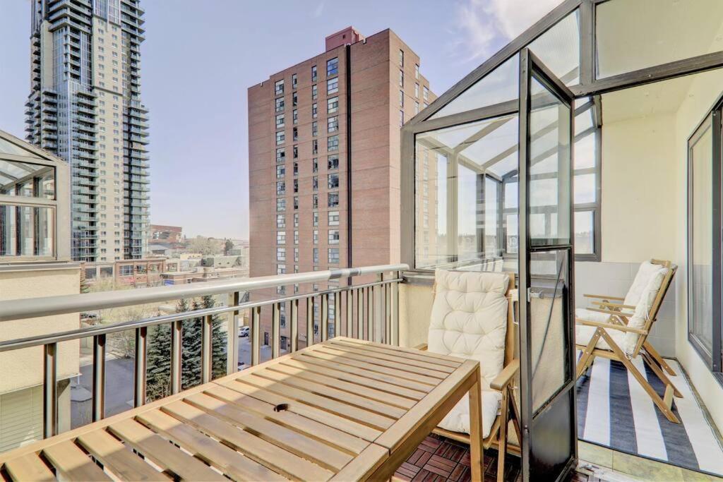 Floor 2br, Stampede & Free Parking By Doorbed