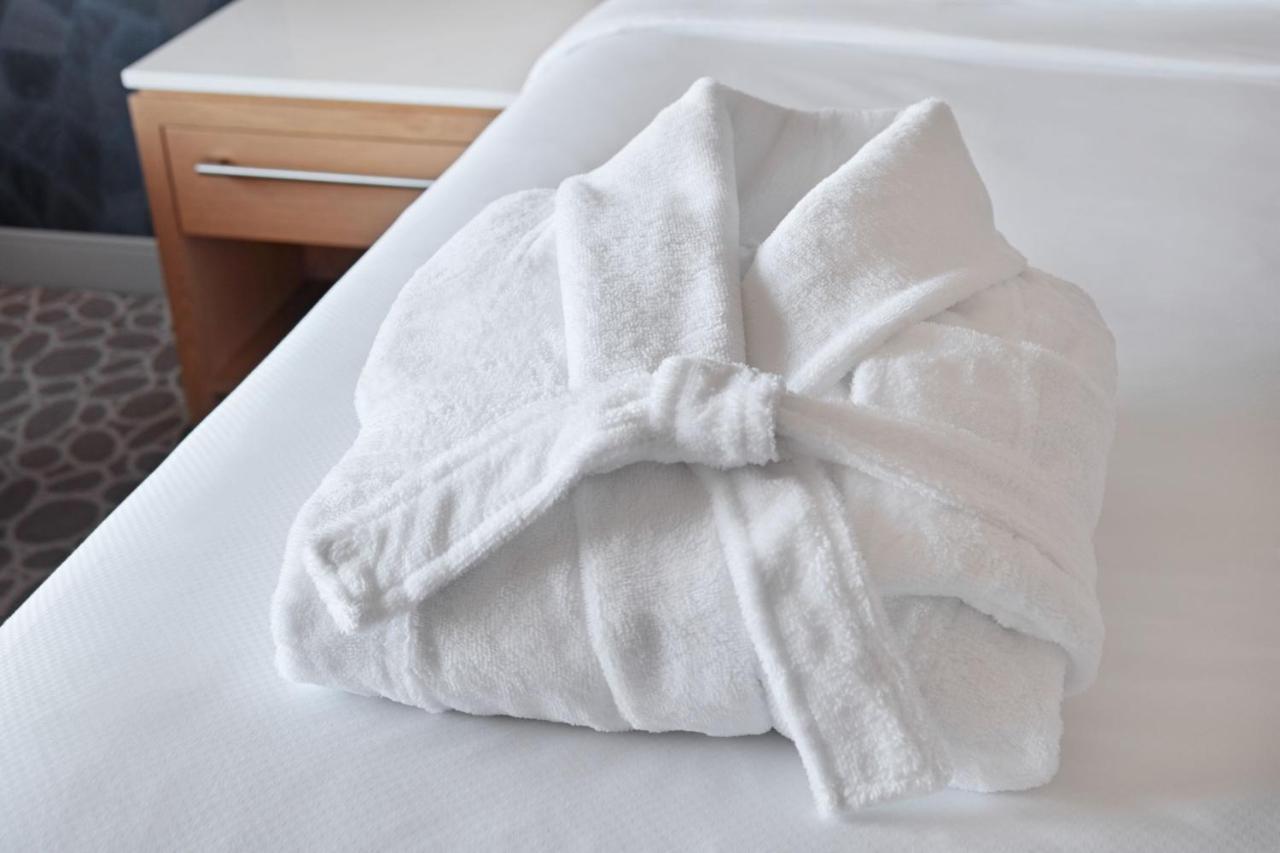 Delta By Marriott Downtown 4*