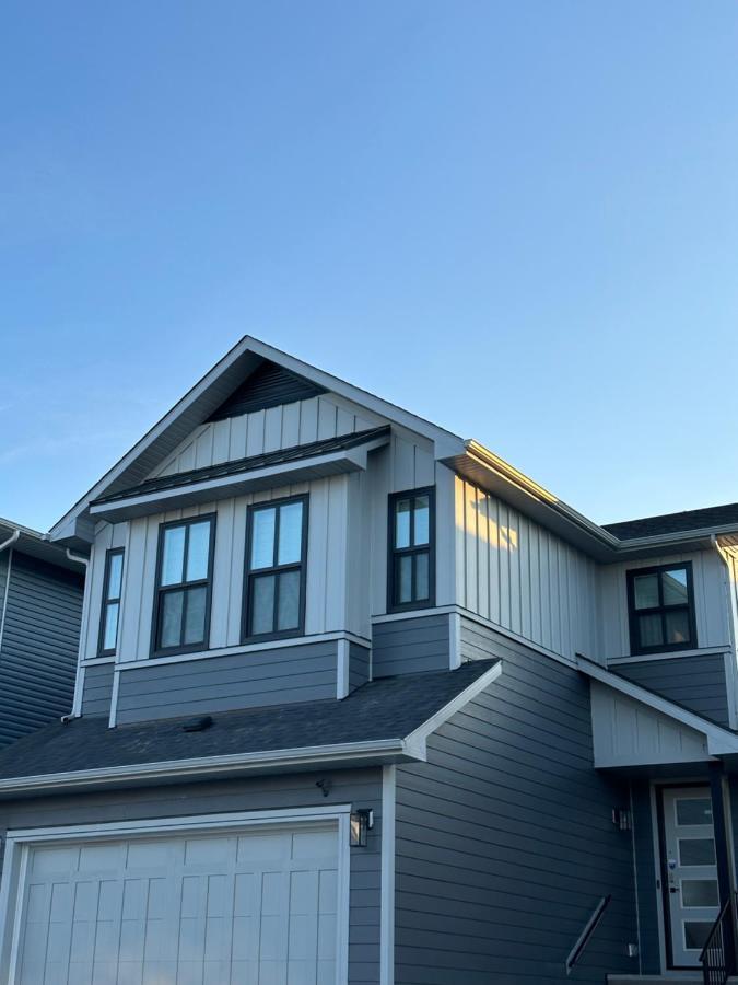 2 Bedroom 2 Washrooms Brand New Beautiful & Cozy * Calgary