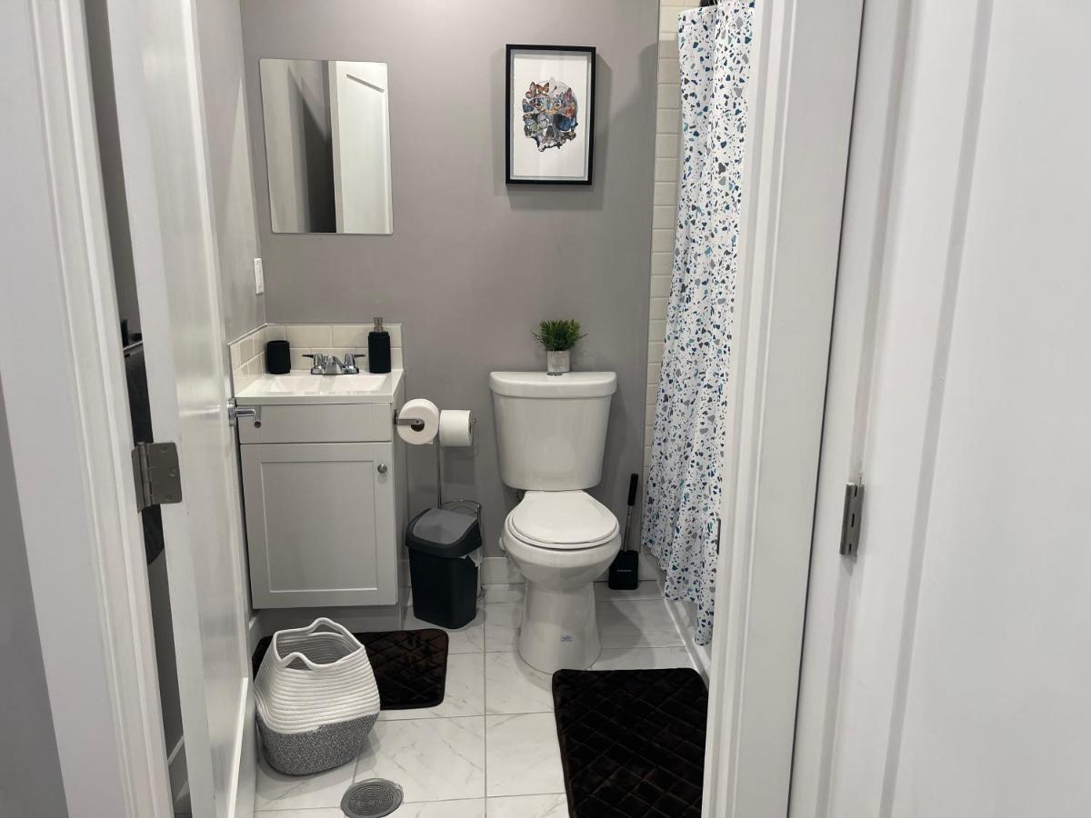 Cozy Basement Guest house *