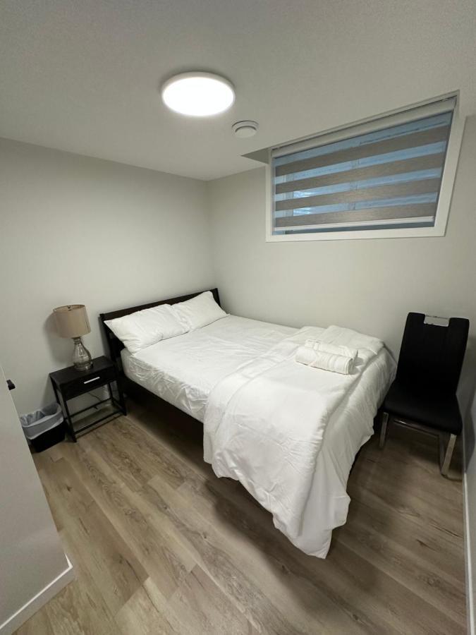 Holiday home 2 Bedroom 2 Washrooms Brand New Beautiful & Cozy Calgary