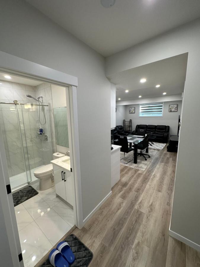 2 Bedroom 2 Washrooms Brand New Beautiful & Cozy Holiday home
