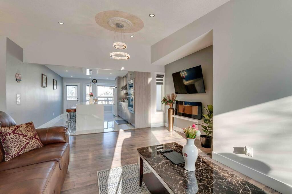 Rare Find Fully Renovated 6 Bedroom 3 Bath And Both Levels Chalet Calgary