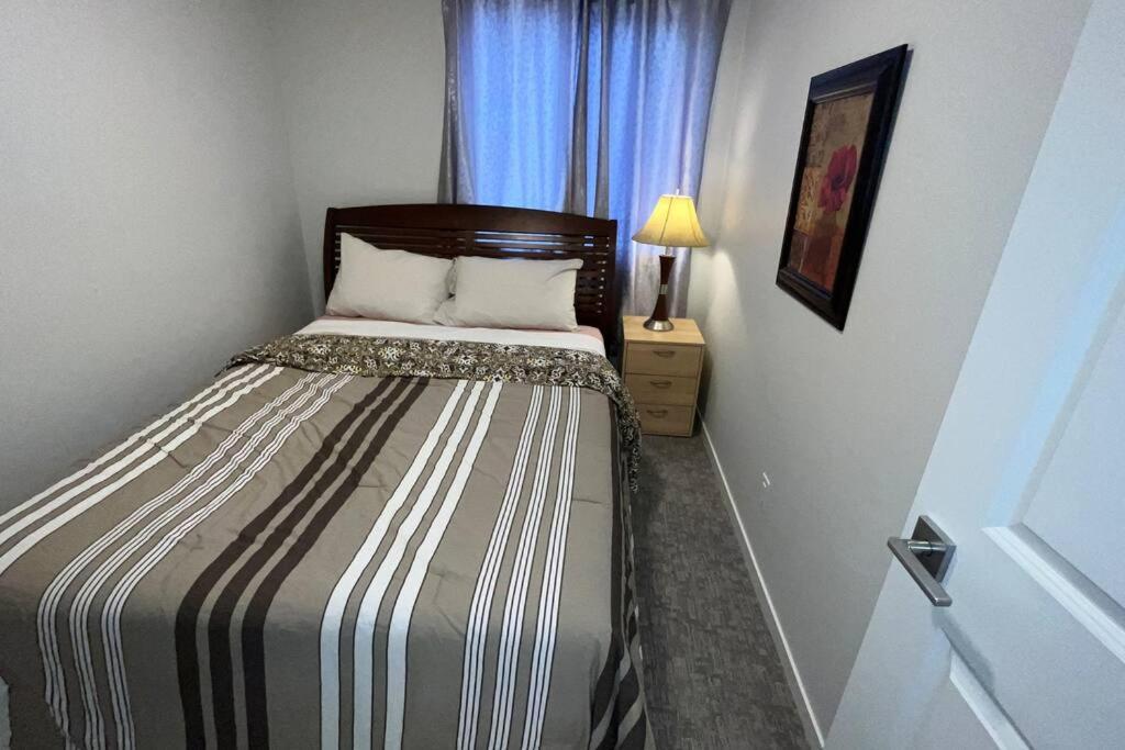 Brand New 4-bed House * Calgary